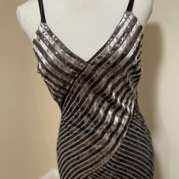 NWOT Harlan Velvet metallic dress size XSP - Picture 5 of 8